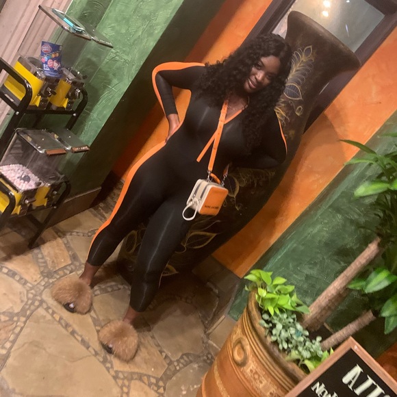 Fur slides - Picture 2 of 3